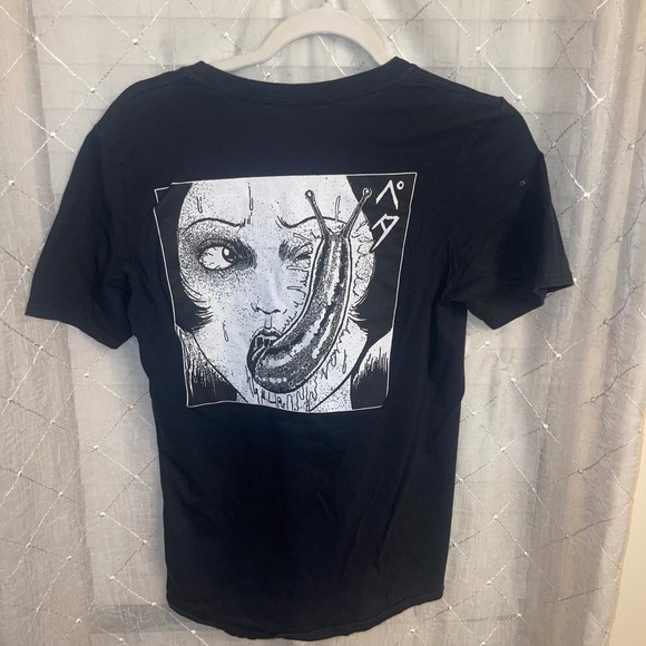Junji Ito Collection Crunchyroll Horror Manga Tee S Black Anime Graphic Shirt - Picture 2 of 3